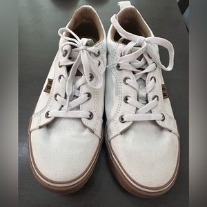 Women’s Harley Davidson Riding sneakers size 8